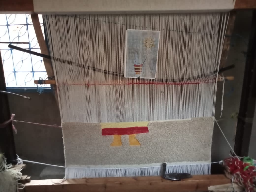 Handmade pileknot rug