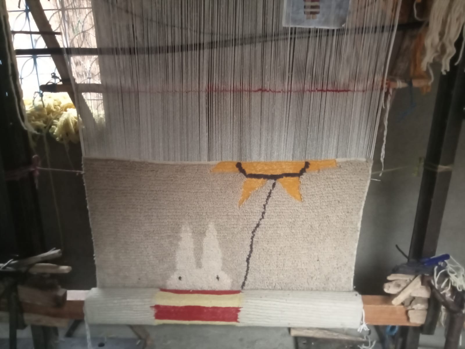 Handmade pileknot rug