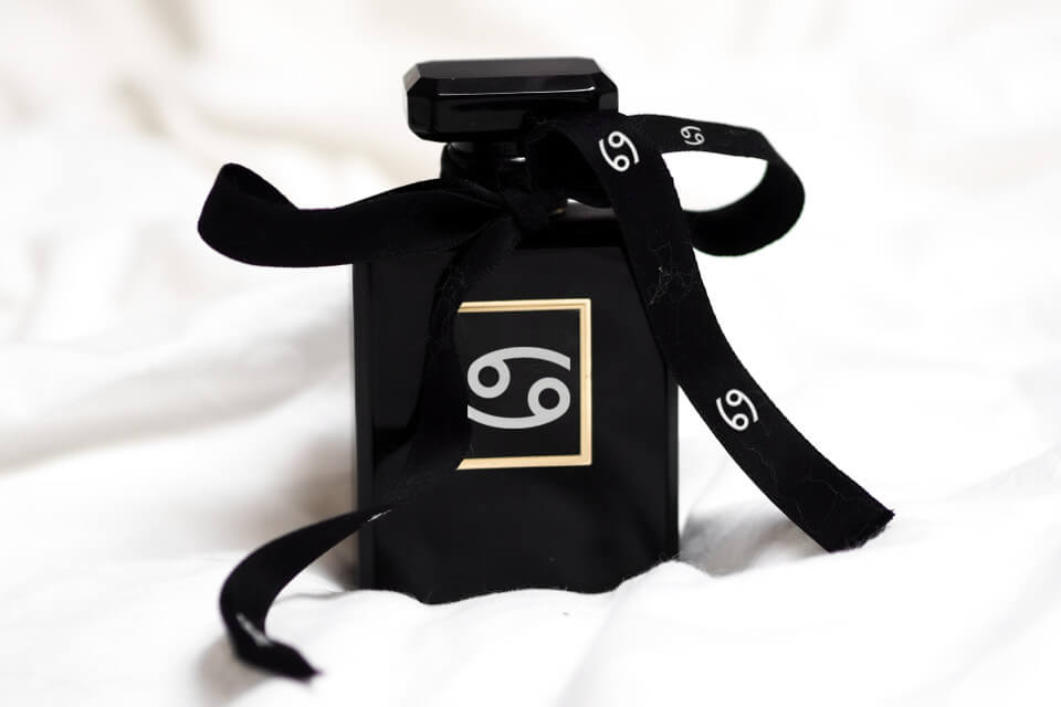 Les 3 Meilleurs Parfums pour la Femme Cancer