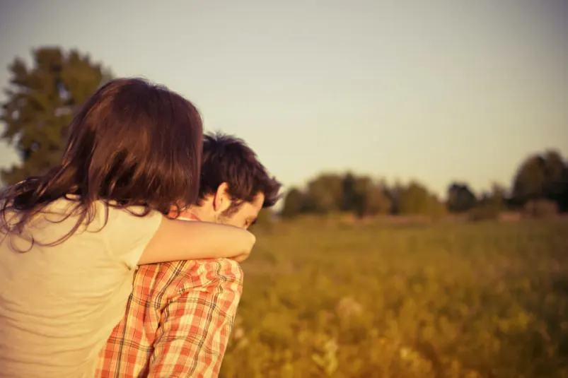 Homme Vierge et Femme Balance : Compatibilité Amoureuse ?