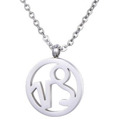 Collier pour femme avec le signe astrologique du Capricorne