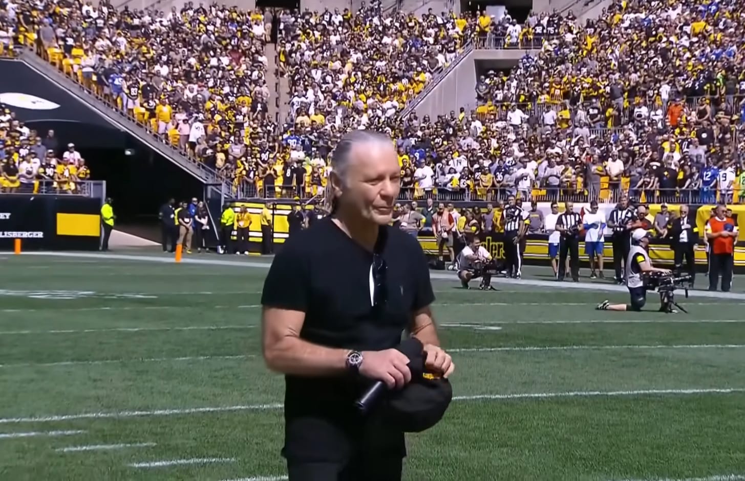 Iron Maiden Eddie artwork for Watch: Bruce singing the USA national anthem at the game between the Steelers and the Seahawks!