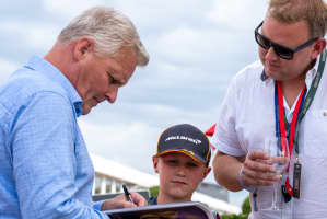 Johnny Herbert signatures