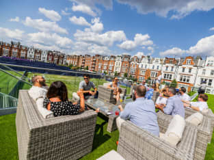 Roof garden overlooking Queens tennis courts