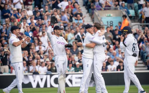 England Cricket team celebrating