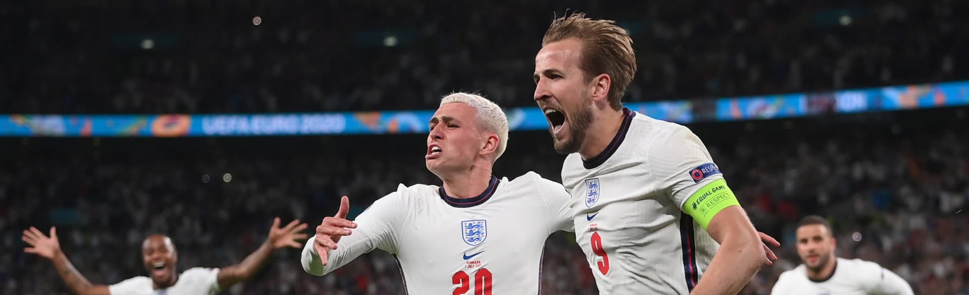 Kane & Foden celebrate