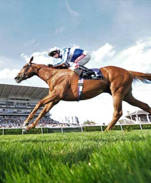 Stradivarius and Frankie Dettori at Doncaster