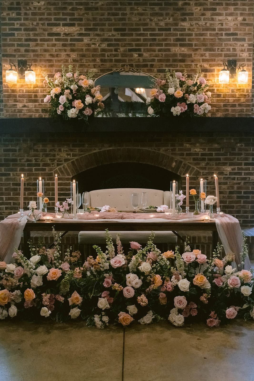Sweetheart table setup at Sugar Lake