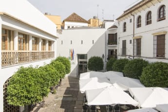 Albergue Inturjoven Cordoba : Pátio do Albergue Inturjoven Córdoba Hostel na Espanha,