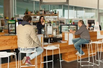 Auberge de jeunesse Hi Lille Stephane Hessel : 