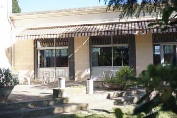 Auberge de jeunesse Hi Arles : Dorm room in the Arles Hostel in France