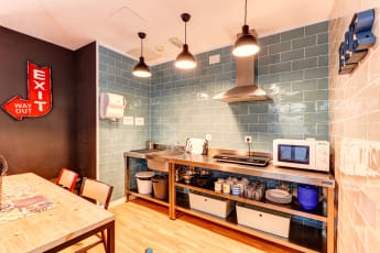 Factory Hostels Barcelona : 