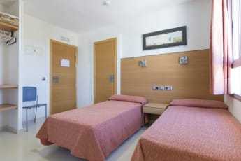 Albergue Inturjoven Constantina : 