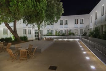 Auberge de jeunesse Hi La Rochelle : Guests in the local area near La Rochelle Hostel in France