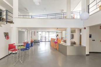 Albergue Inturjoven Constantina : Quarto de solteiro no Albergue Inturjoven Constantine hostel em Espanha