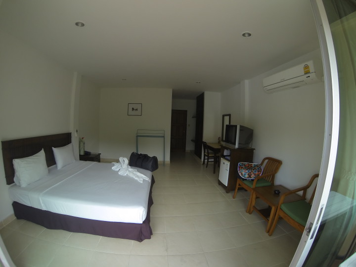 Et Karon Beach Living Room