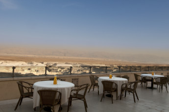 Dead Sea - Massada : Dining terrace at the Dead Sea - Massada hostel in Israel