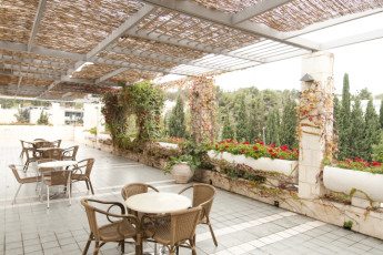 Jerusalem -Yitzhak Rabin : Terrace at the Jerusalem -Yitzhak Rabin hostel in Israel