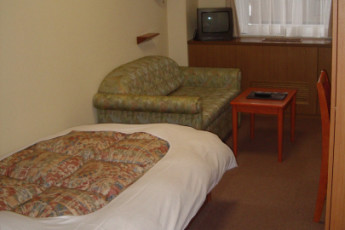 Sapporo - Sapporo International YH : Single Room in Sapporo - Sapporo International Youth Hostel, Japan