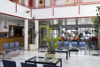 Albergue Inturjoven Almeria : Private twin room in the hostel Hostel Inturjoven Almeria in Spain