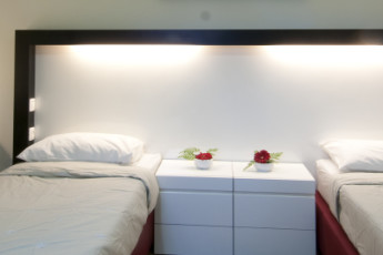 Maayan Harod : Twin room in the Maayan Harod hostel in Israel