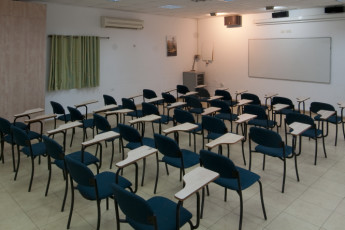 Maayan Harod : Conference room in the Maayan Harod hostel in Israel