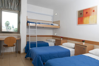 Tel Aviv  – Bnei Dan : Quad room in the Tel Aviv - Bnei Dan hostel in Israel