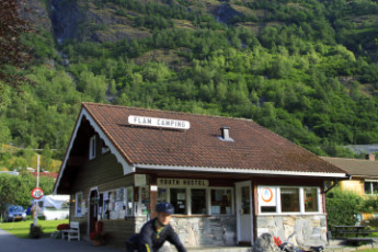 HI Flåm : Exterior View of Flam, Norway