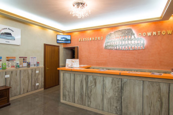 Alessandro Downtown & Bar : 