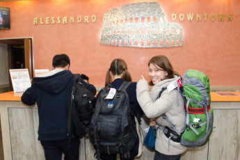 Alessandro Downtown & Bar : 