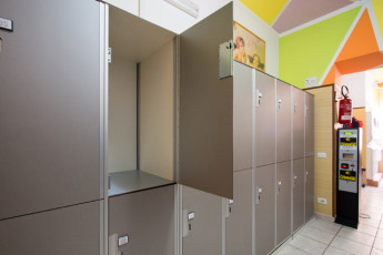 Alessandro Downtown & Bar : 