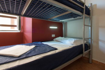 Alessandro Downtown & Bar : 