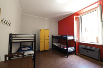 Alessandro Downtown & Bar : 