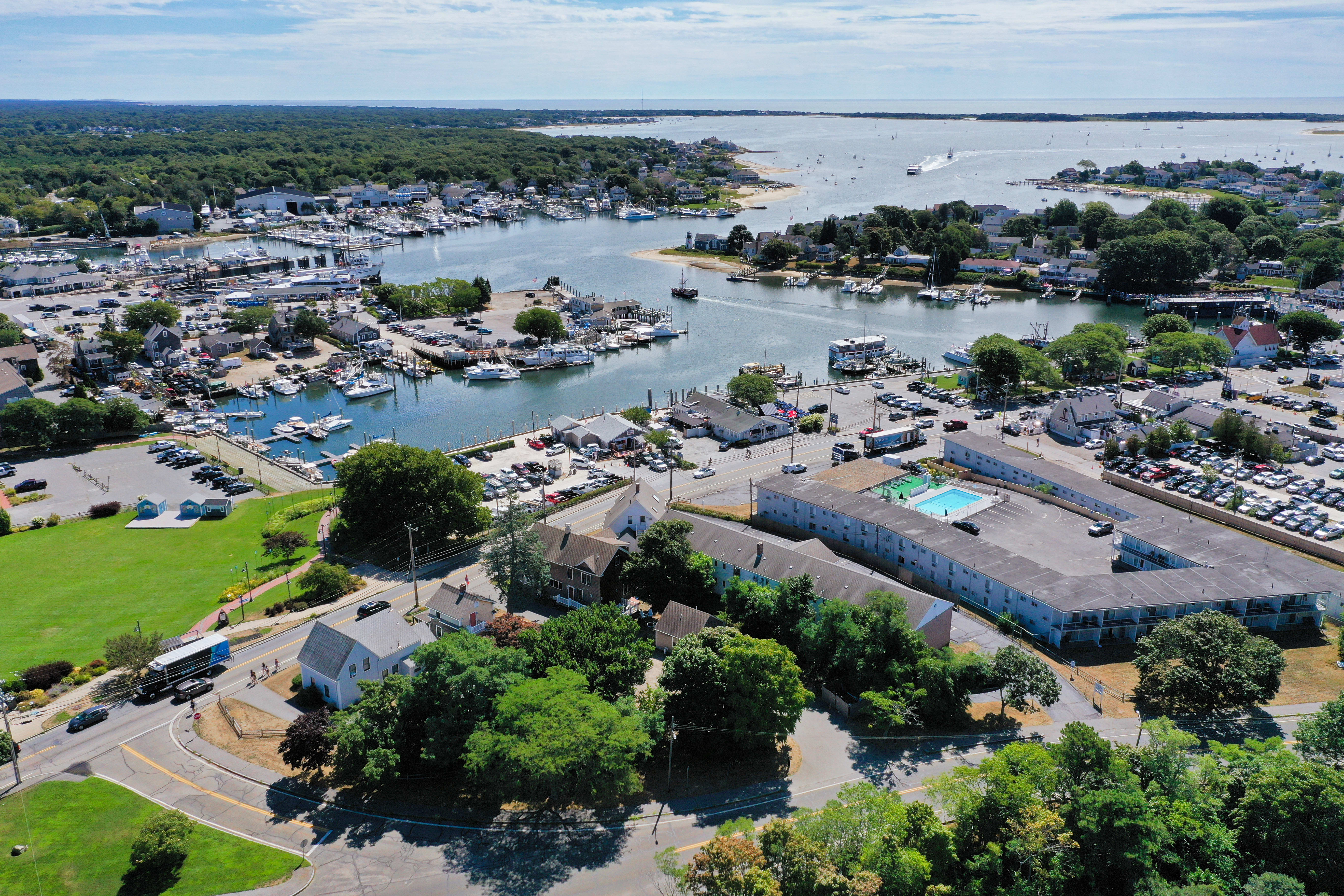 HI Hyannis