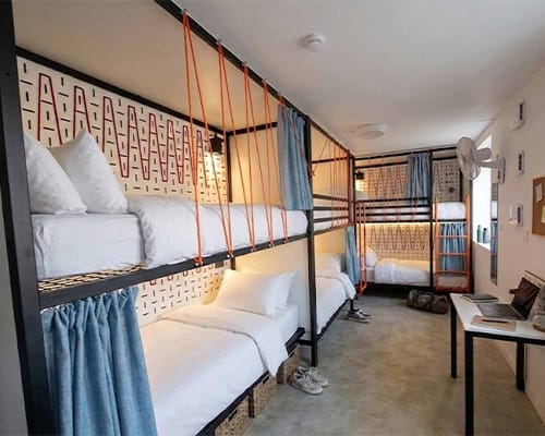 Auberge de jeunesse HI Poitiers – La Caserne