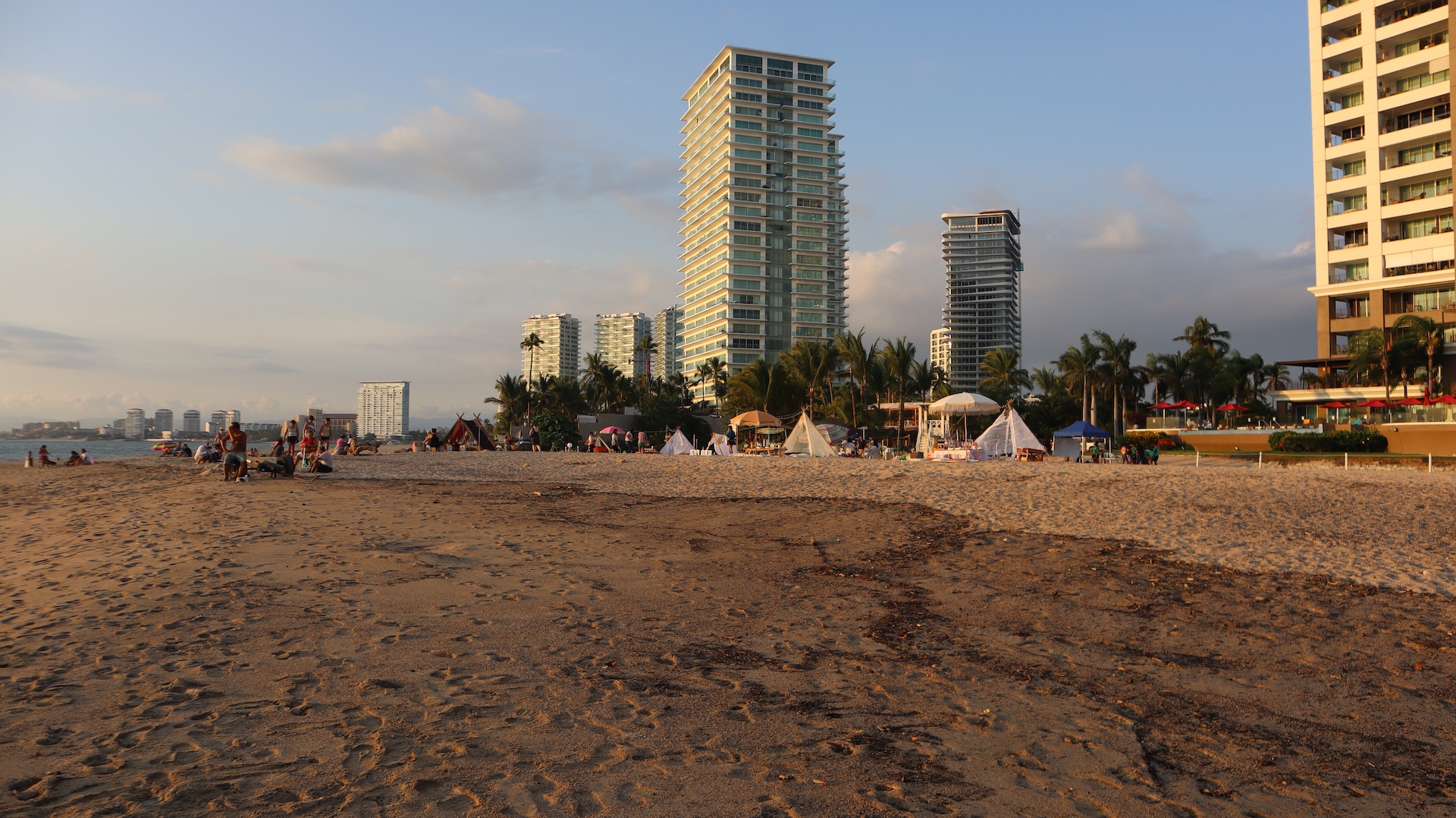 Holi Beach 3