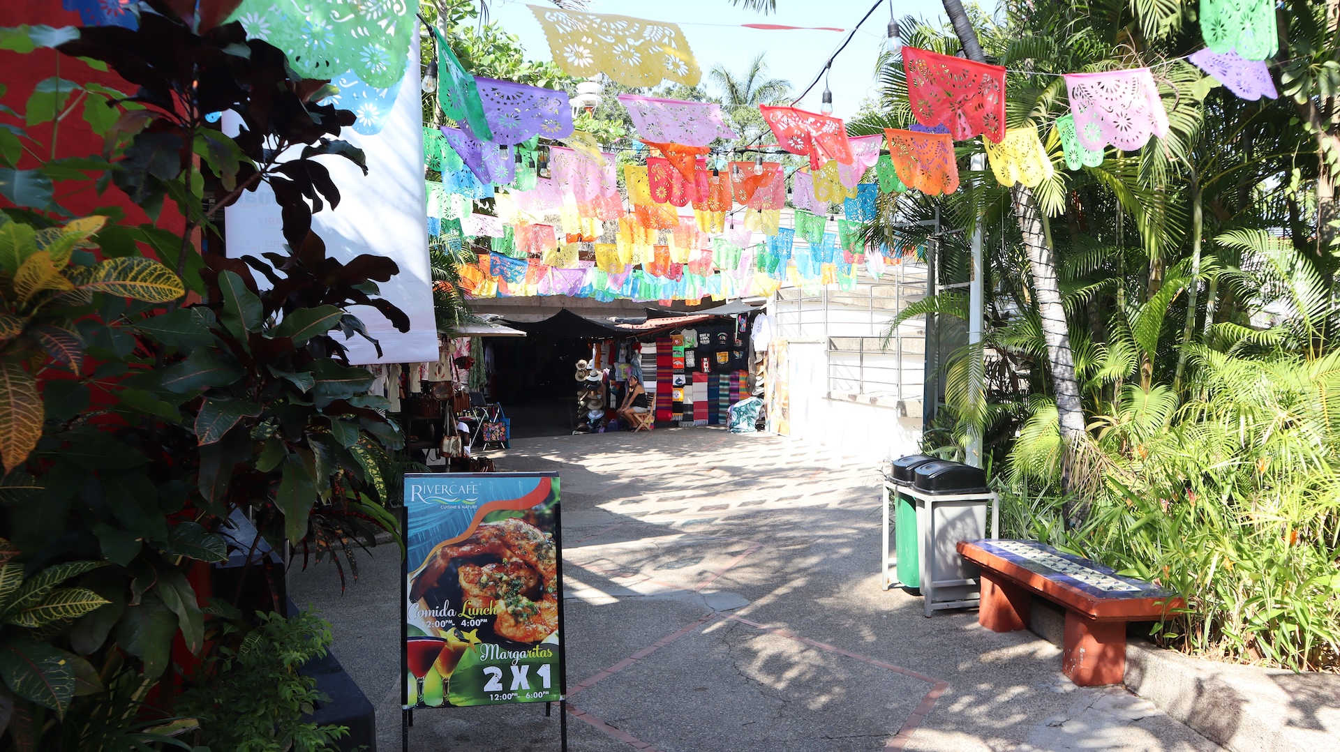 Rio Cuale Island 5