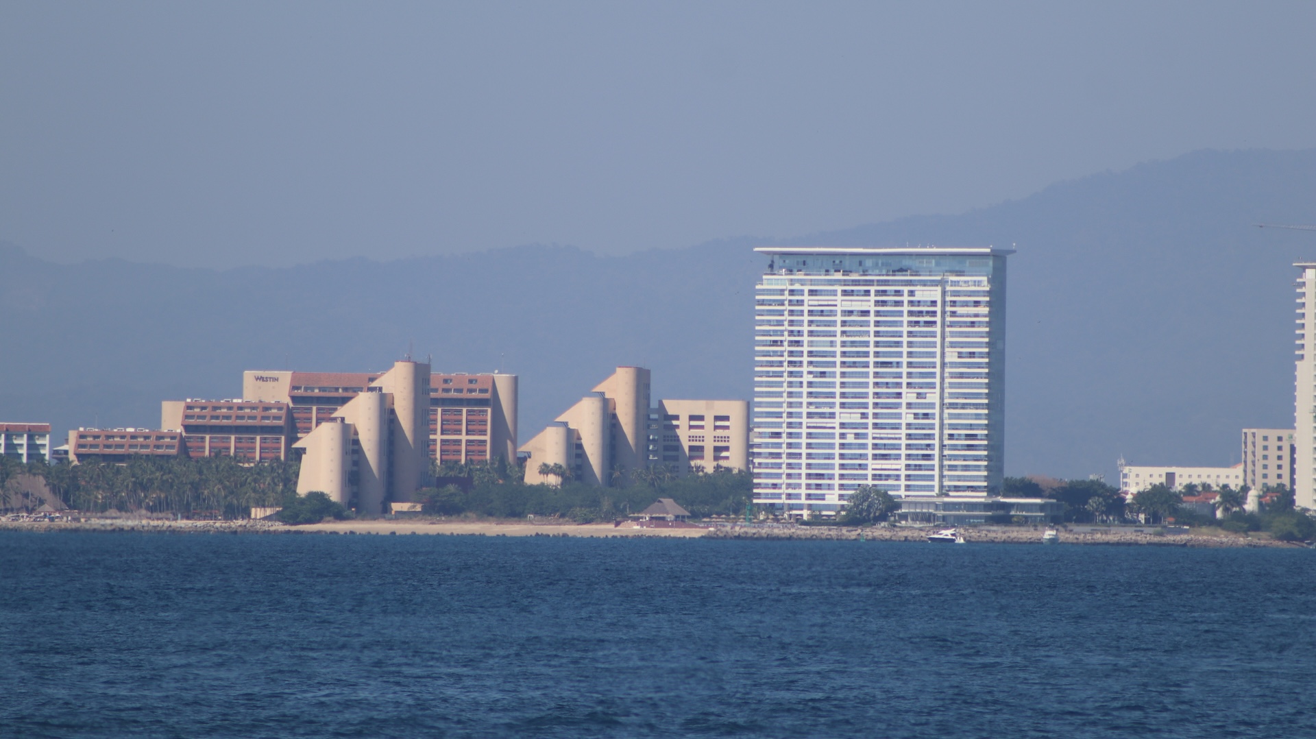 Puerto Vallarta Accommodation Guide: Where to Stay? 4