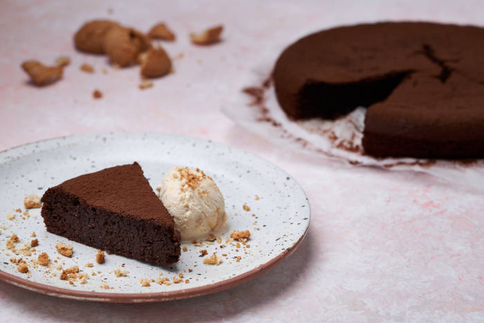 Nigella's Flourless Chocolate Orange Cake - Always Order Dessert