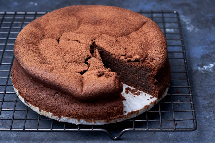 Chilli Chocolate Cake Recipe | Rich Chocolate Cake