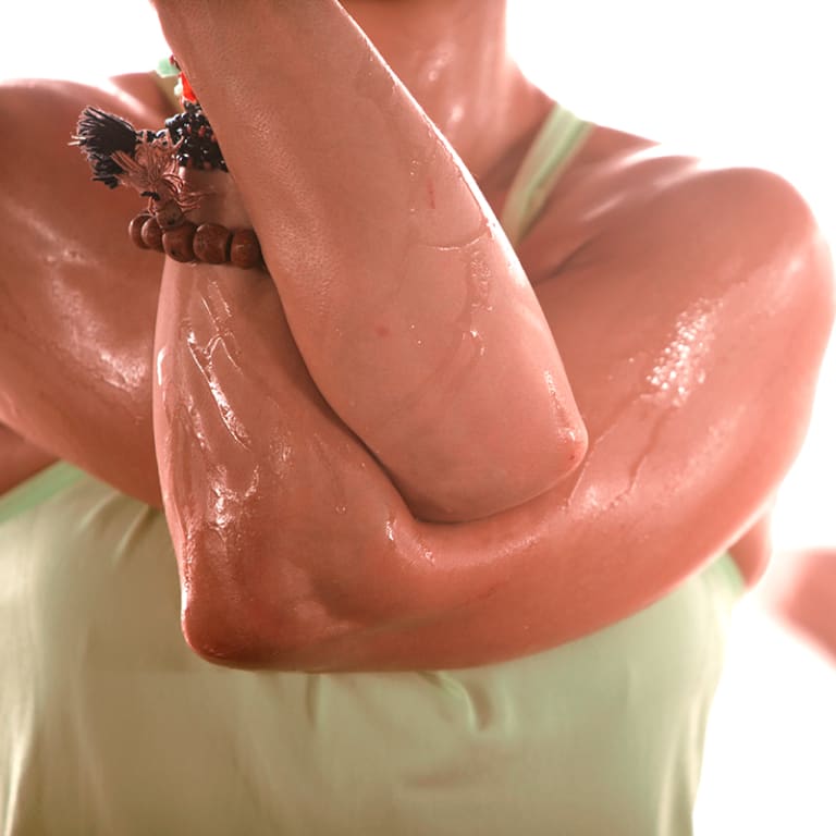 7 Reasons To Warm Up Your Body With Hot Yoga This Winter