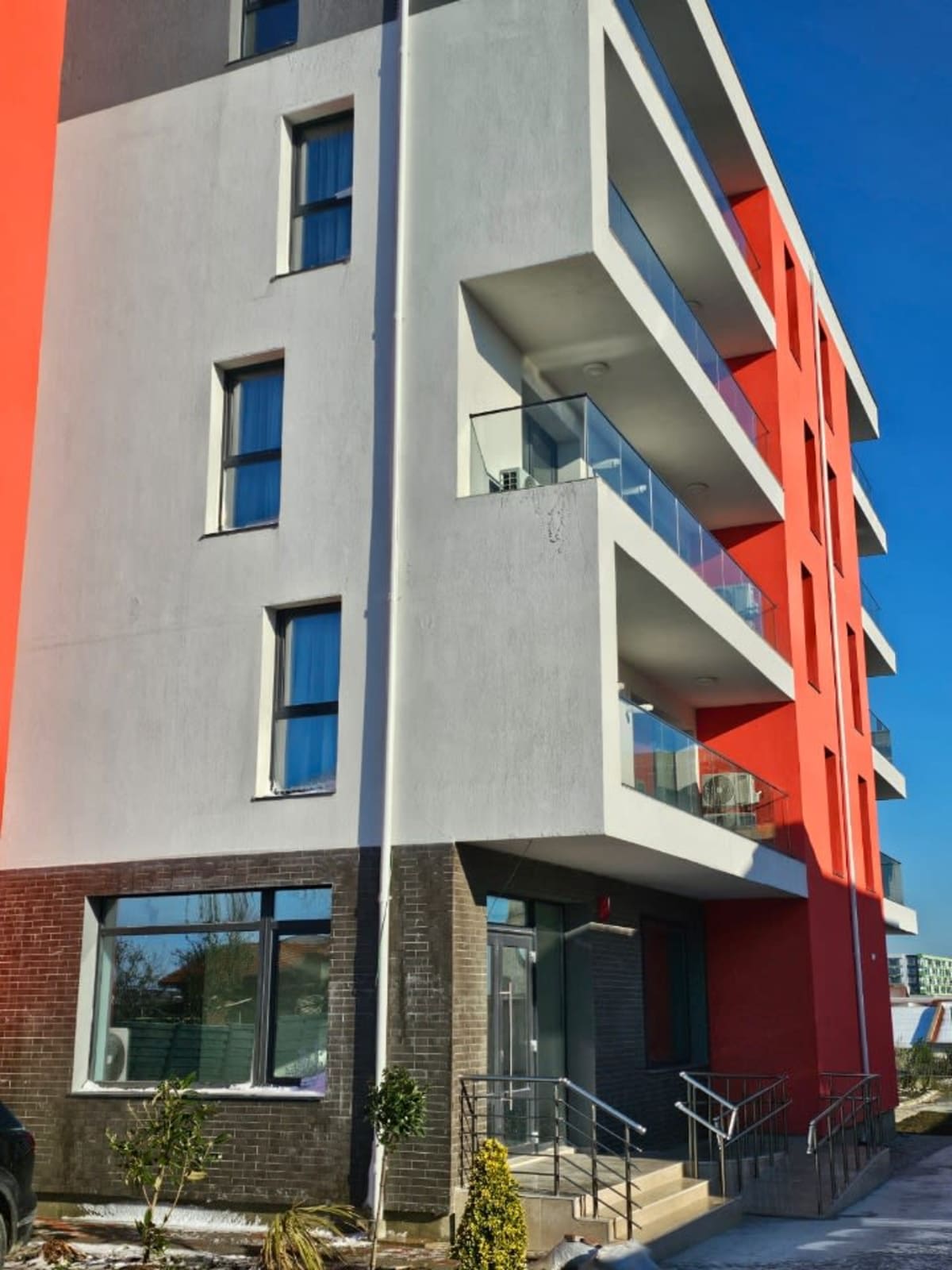 Gallery image 2