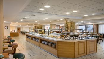 מלון אואזיס ספא קלאב