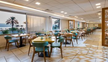 מלון אואזיס ספא קלאב