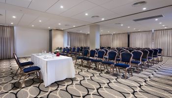 מלון אואזיס ספא קלאב