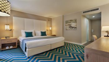 מלון אואזיס ספא קלאב