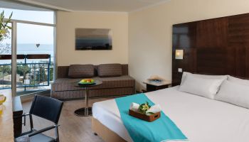 לאונרדו קלאב טבריה הכל כלול