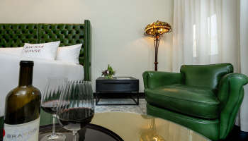 מלון בכר האוס תל אביב