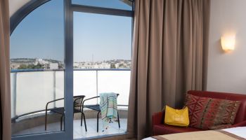 לאונרדו ירושלים - פתאל