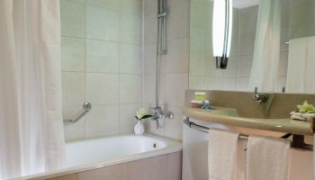 לאונרדו ירושלים - פתאל